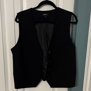 Size 18 Reitmans Black Button-Up Vest